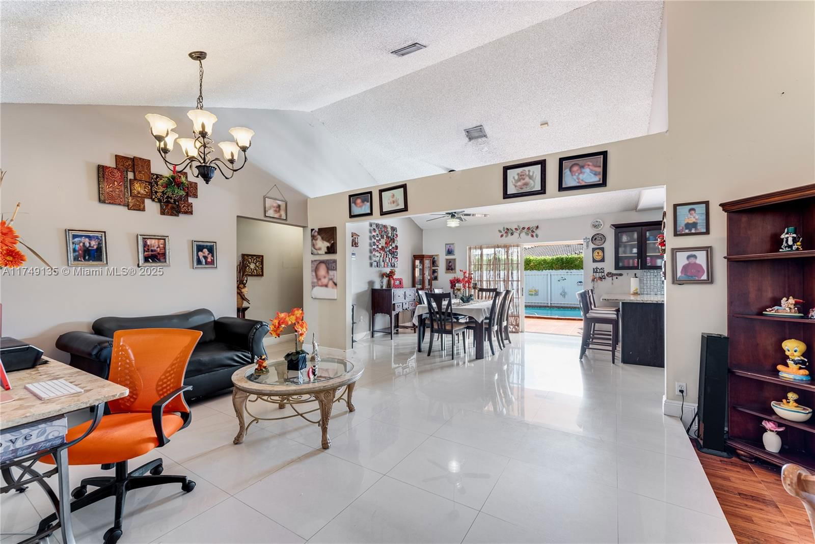 Real estate property located at 1001 127th Pl, Miami-dade, Vista Sub, Miami, FL