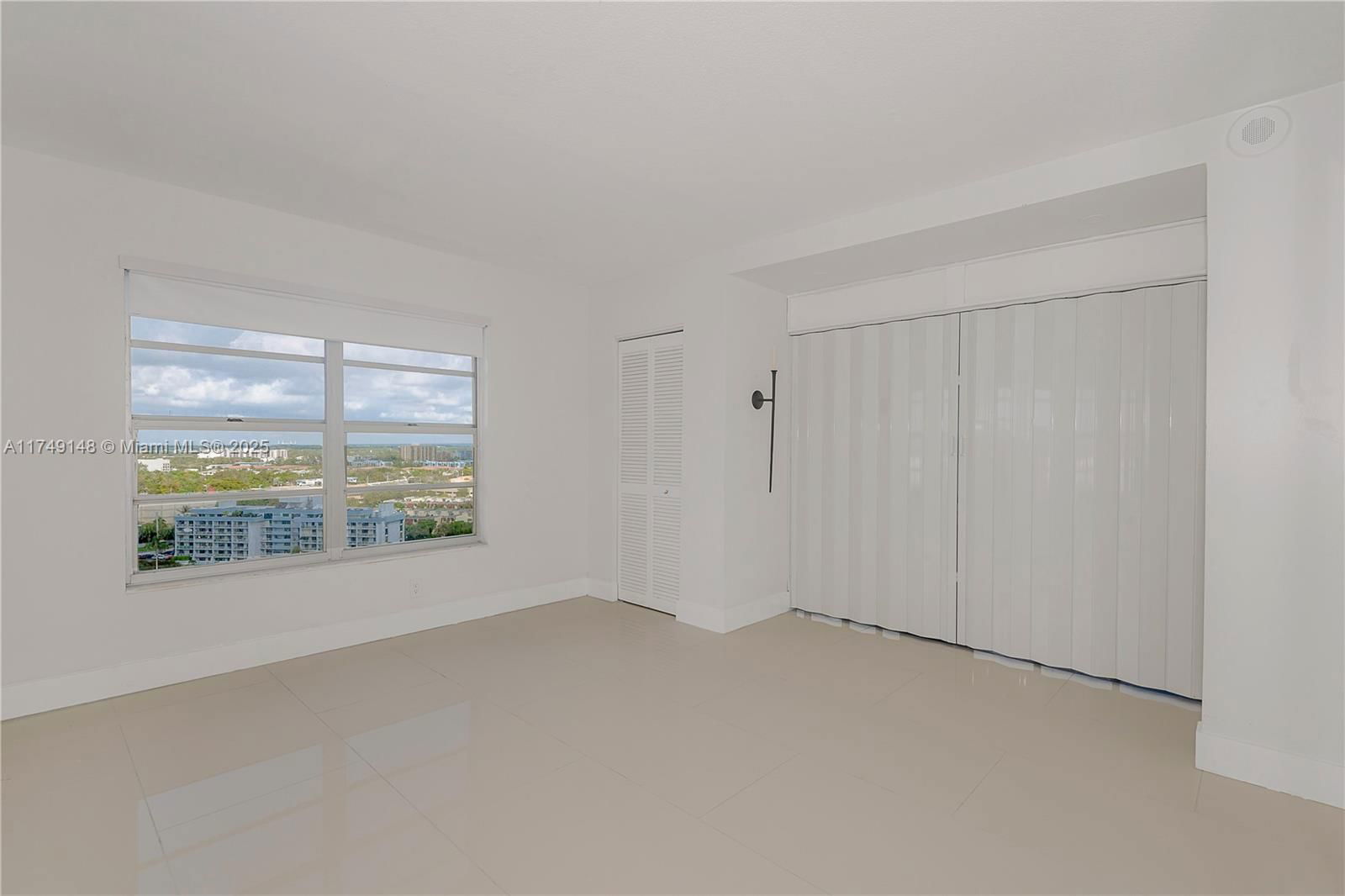 Real estate property located at 11111 Biscayne Blvd #17H, Miami-dade, Jockey Club Condo, Miami, FL