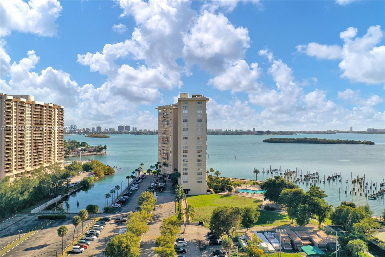Real estate property located at 11111 Biscayne Blvd #17H, Miami-dade, Jockey Club Condo, Miami, FL