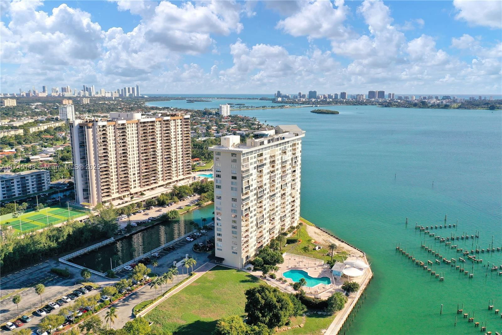 Real estate property located at 11111 Biscayne Blvd #17H, Miami-dade, Jockey Club Condo, Miami, FL