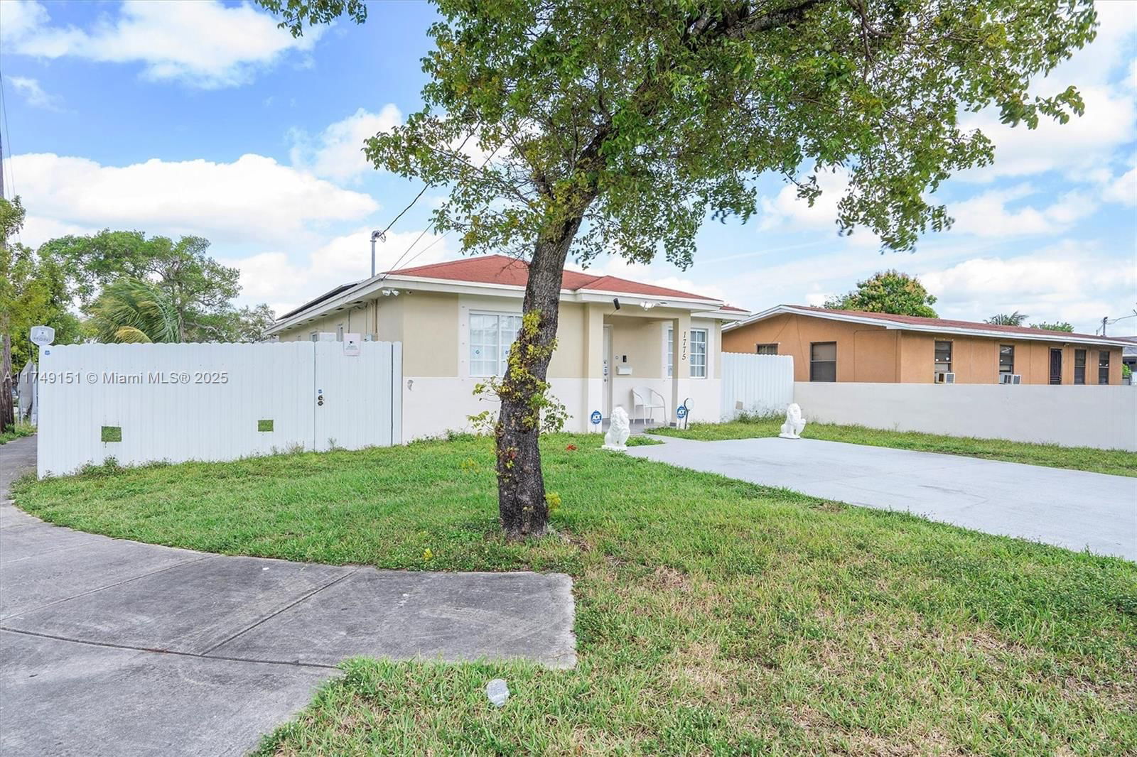 Real estate property located at 1775 76th Ter, Miami-dade, Tennyson Heights, Miami, FL