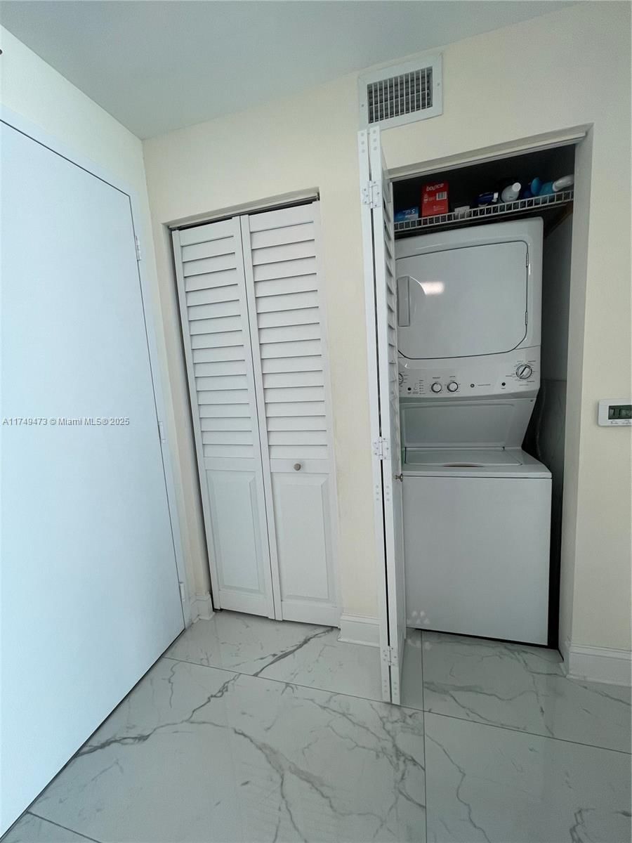 Real estate property located at 3180 22nd St #1204, Miami-dade, Midtown Lofts Condo, Miami, FL