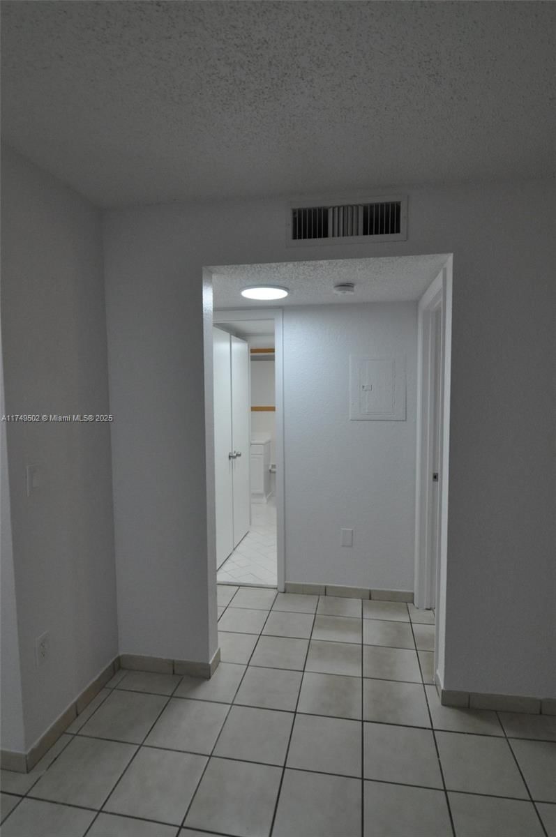 Real estate property located at 6278 22nd Ct #7, Miami-dade, Cadiz Ii Condo, Hialeah, FL
