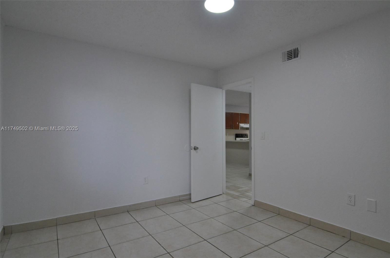 Real estate property located at 6278 22nd Ct #7, Miami-dade, Cadiz Ii Condo, Hialeah, FL