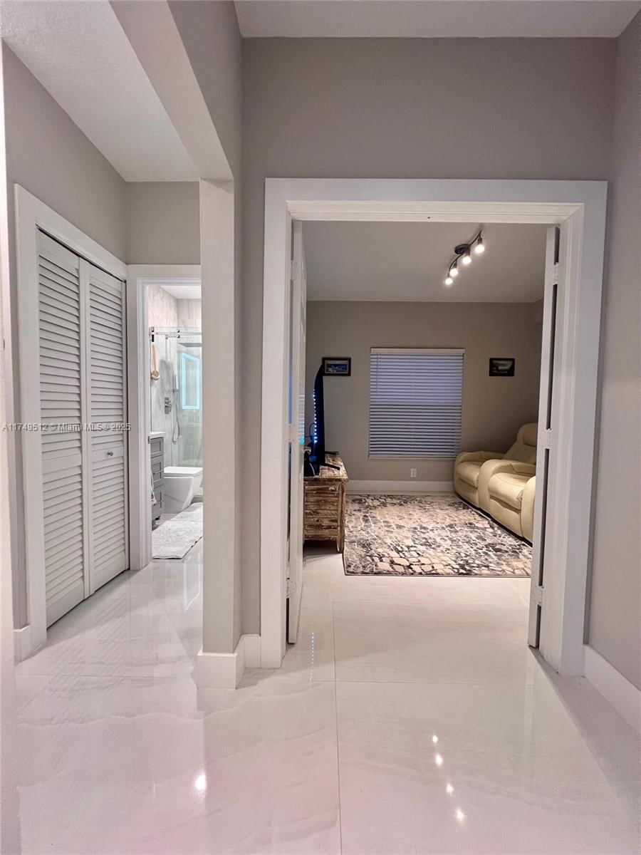 Real estate property located at 14026 Cypress Cove Cir, Broward, West Park-west Parcel, Davie, FL