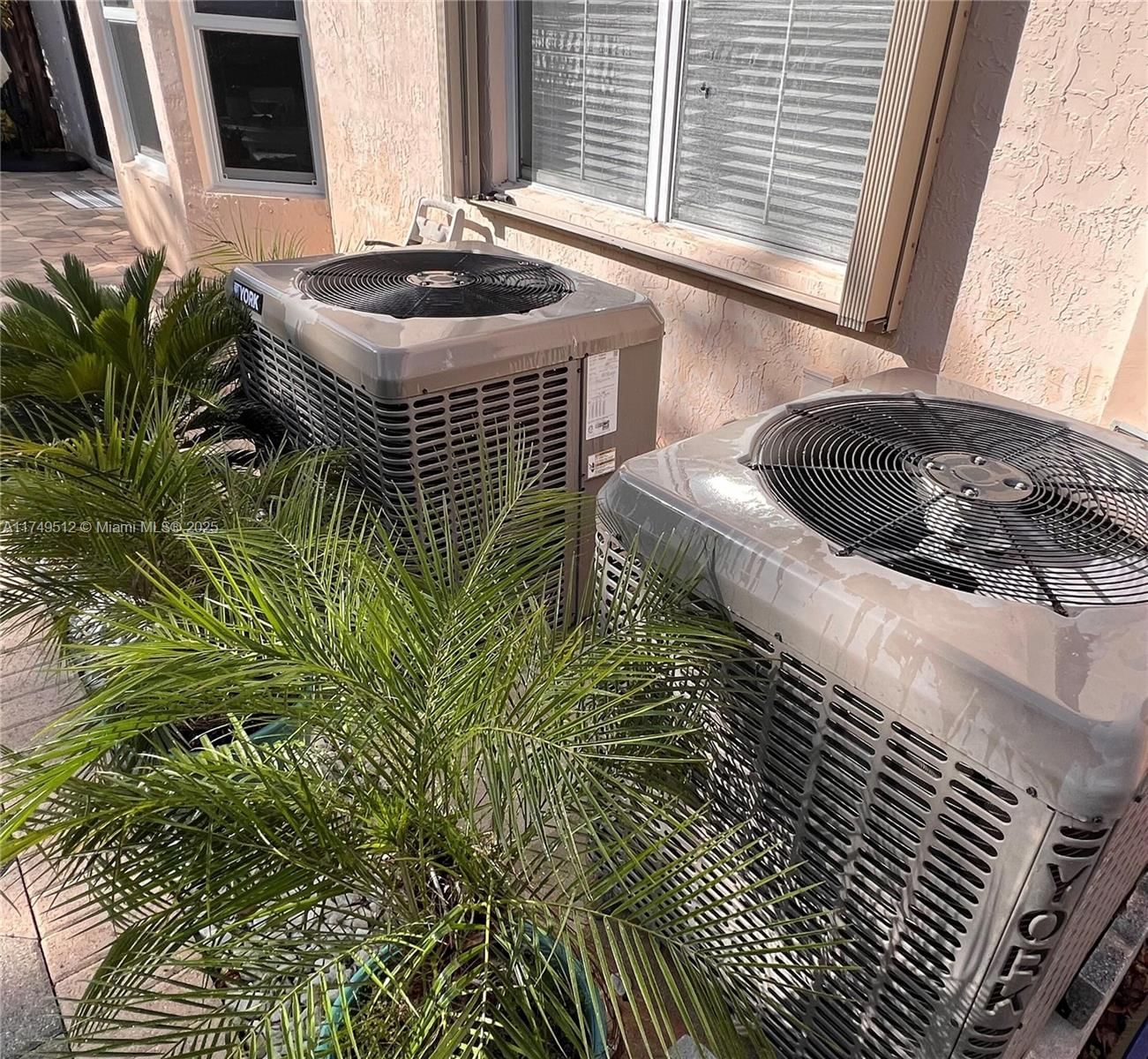 Real estate property located at 14026 Cypress Cove Cir, Broward, West Park-west Parcel, Davie, FL