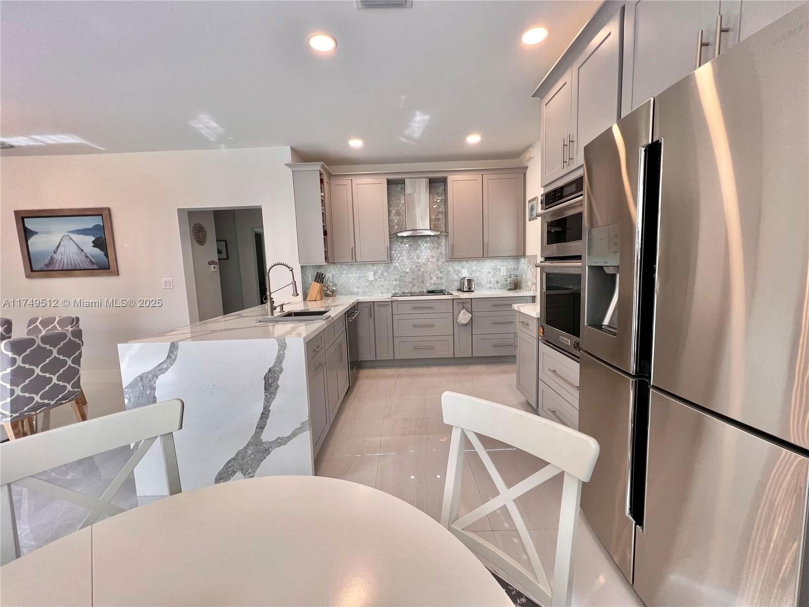 Real estate property located at 14026 Cypress Cove Cir, Broward, West Park-west Parcel, Davie, FL