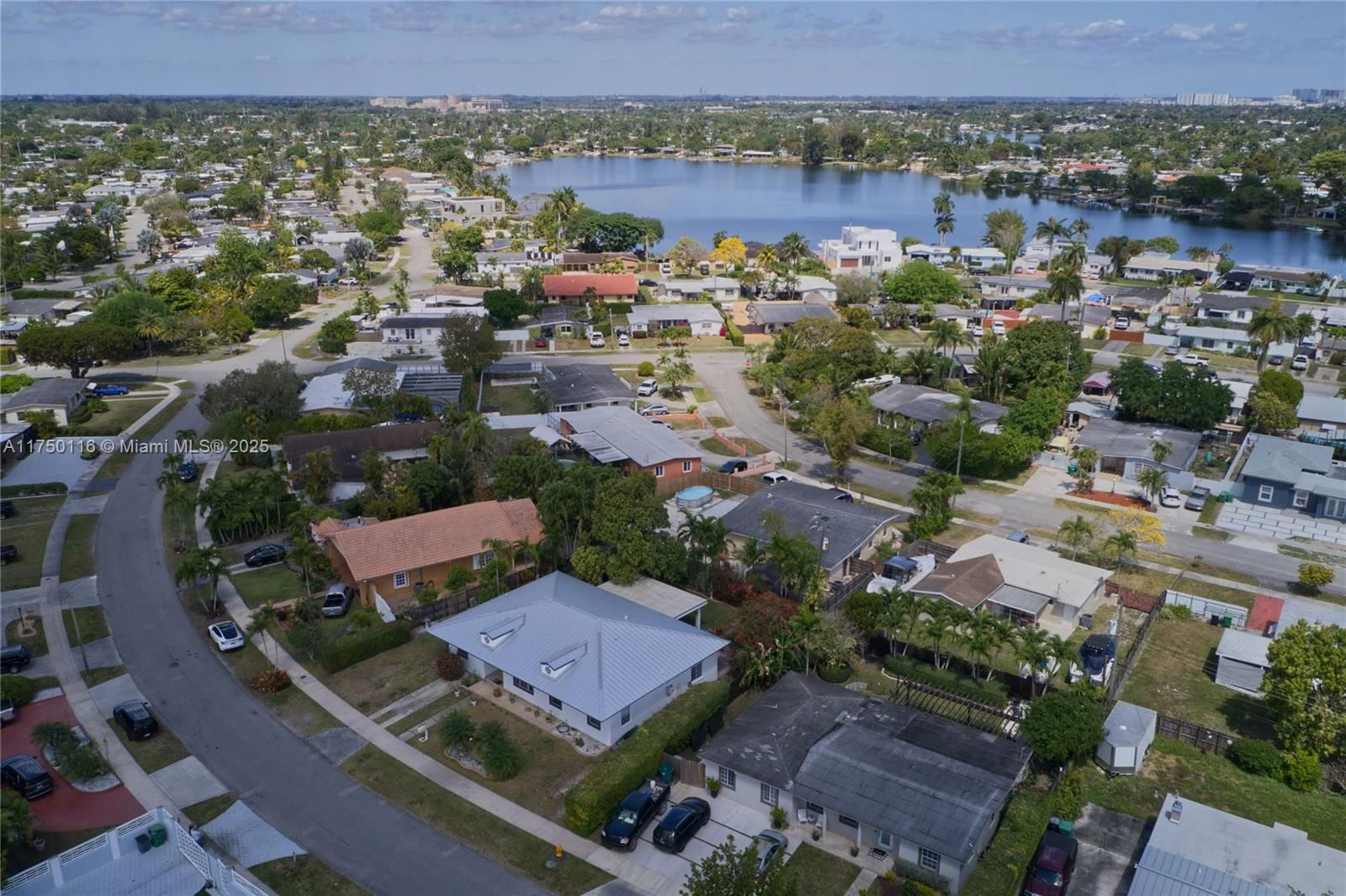 Real estate property located at 10745 Westwood Lake Dr, Miami-dade, Westwood Lake 10th Addn, Miami, FL
