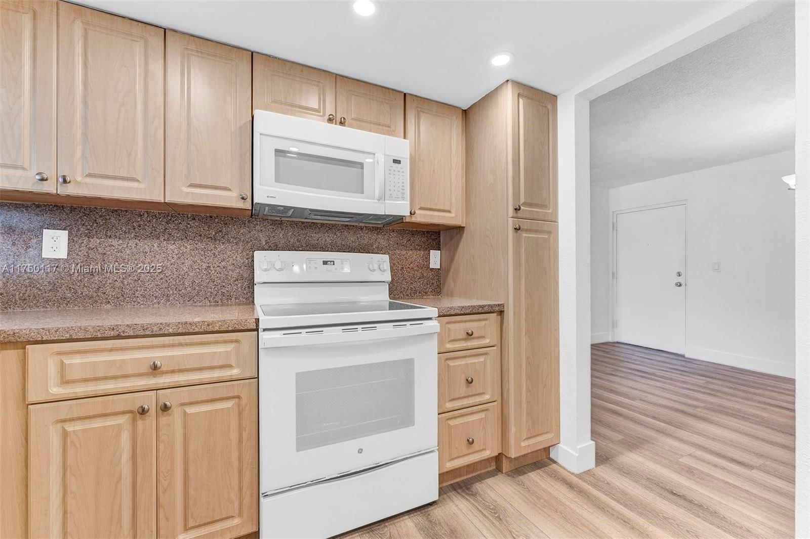 Real estate property located at 9410 Flagler St #109-1, Miami-dade, Versialles Gardens Ii Con, Miami, FL