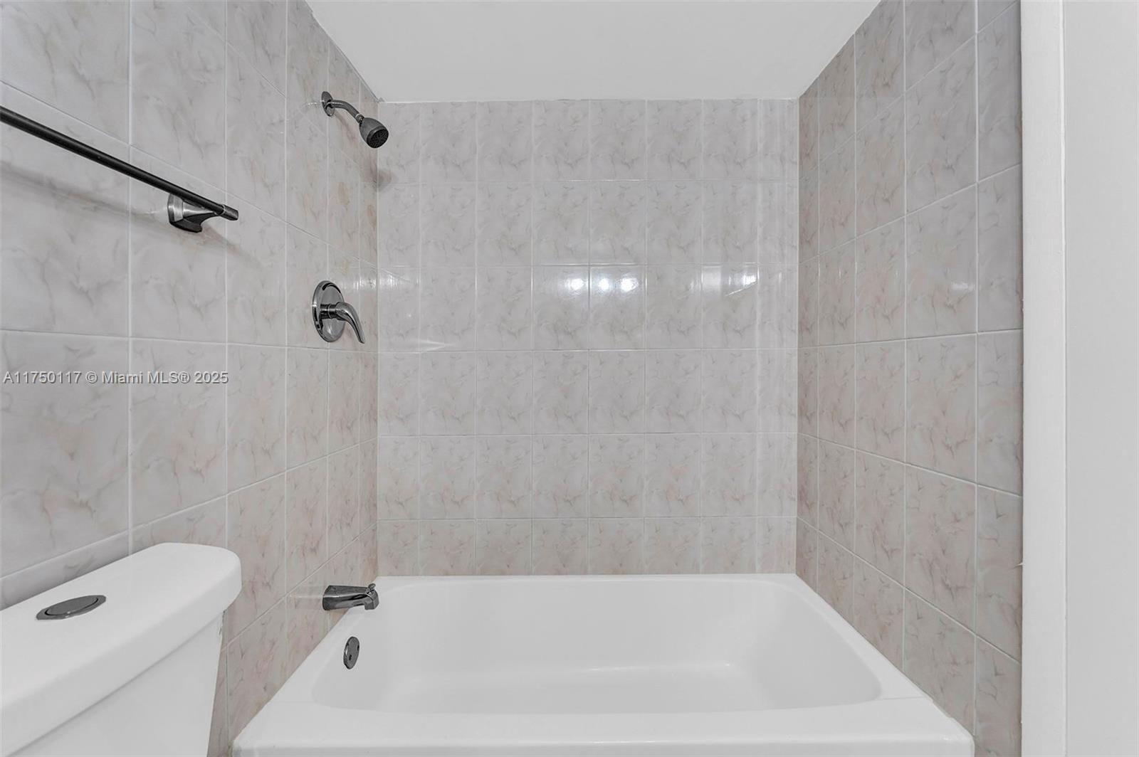 Real estate property located at 9410 Flagler St #109-1, Miami-dade, Versialles Gardens Ii Con, Miami, FL