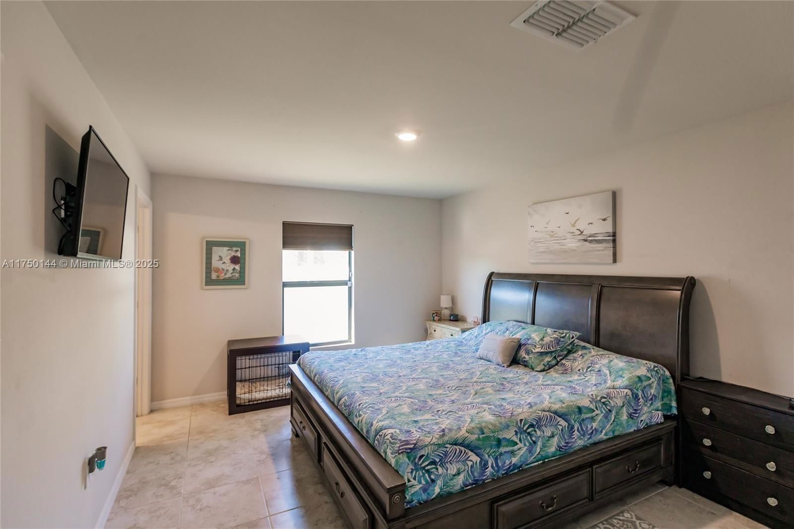 Real estate property located at 2705 5th Ter, Lee, Cape Coral, Cape Coral, FL
