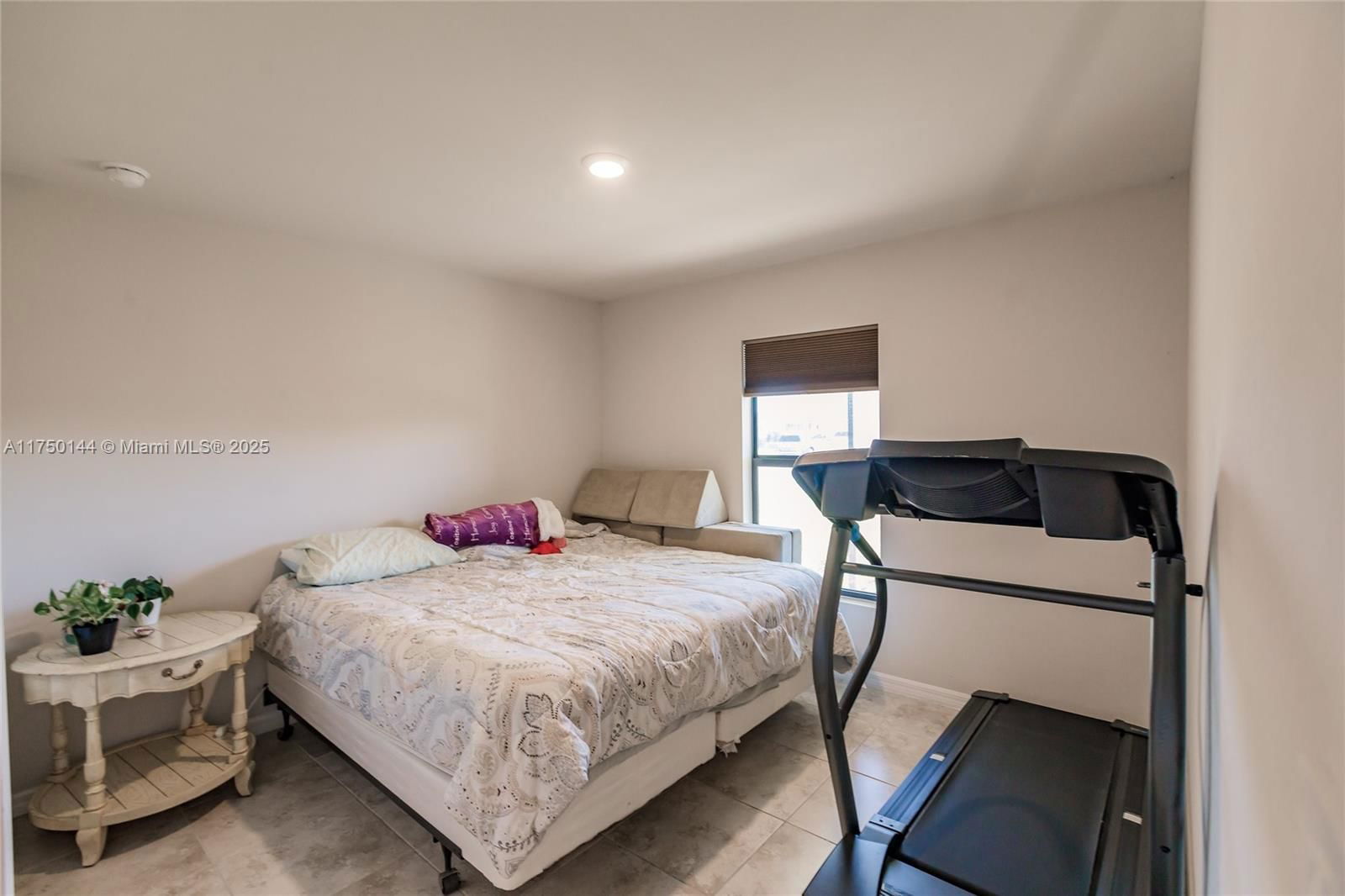 Real estate property located at 2705 5th Ter, Lee, Cape Coral, Cape Coral, FL