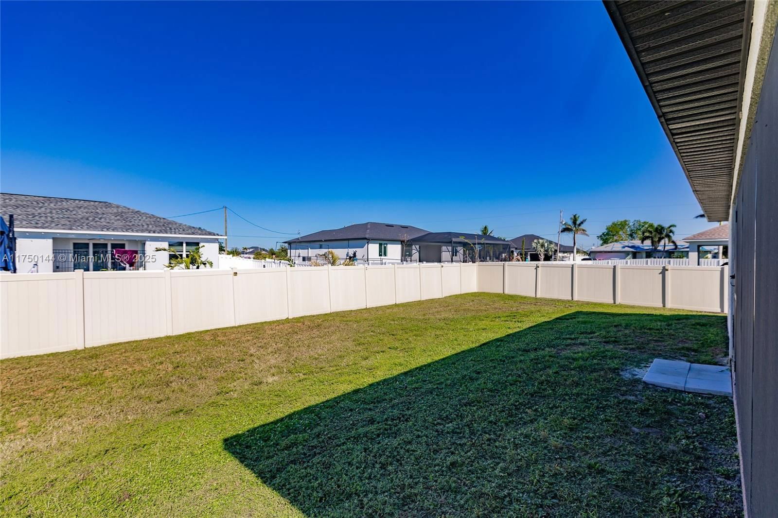 Real estate property located at 2705 5th Ter, Lee, Cape Coral, Cape Coral, FL