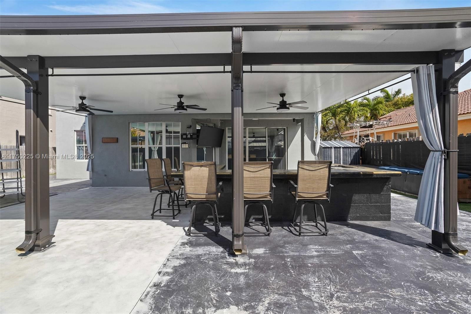 Real estate property located at 11104 242nd St, Miami-dade, Bluewaters Subdivision, Homestead, FL