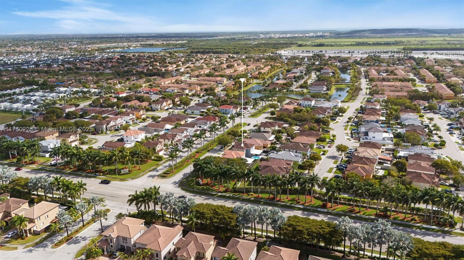 Real estate property located at 11104 242nd St, Miami-dade, Bluewaters Subdivision, Homestead, FL