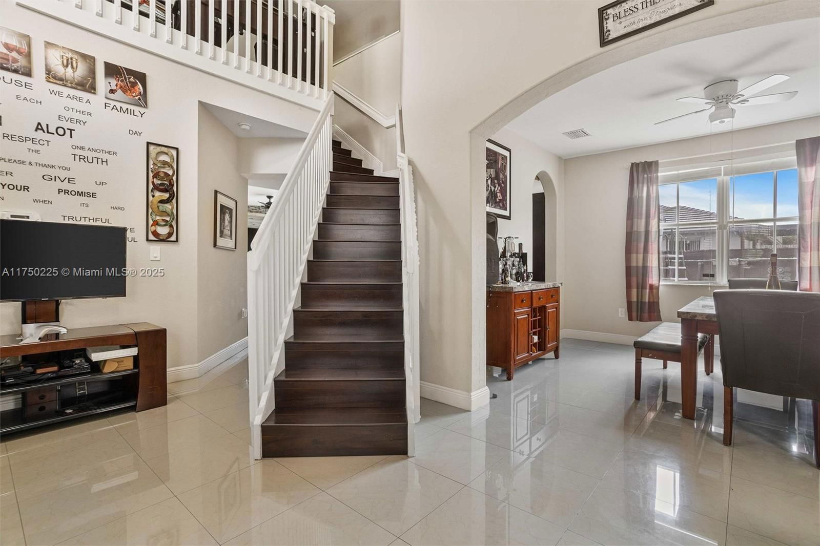 Real estate property located at 11104 242nd St, Miami-dade, Bluewaters Subdivision, Homestead, FL