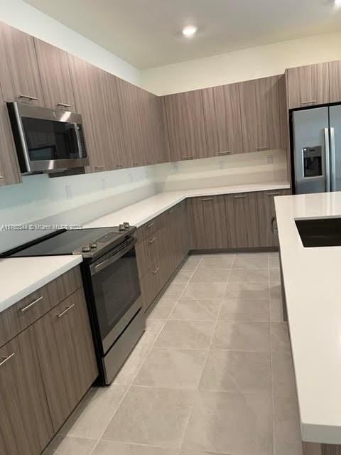 Real estate property located at 4621 83rd Path, Miami-dade, Downtown Doral South Phas, Doral, FL