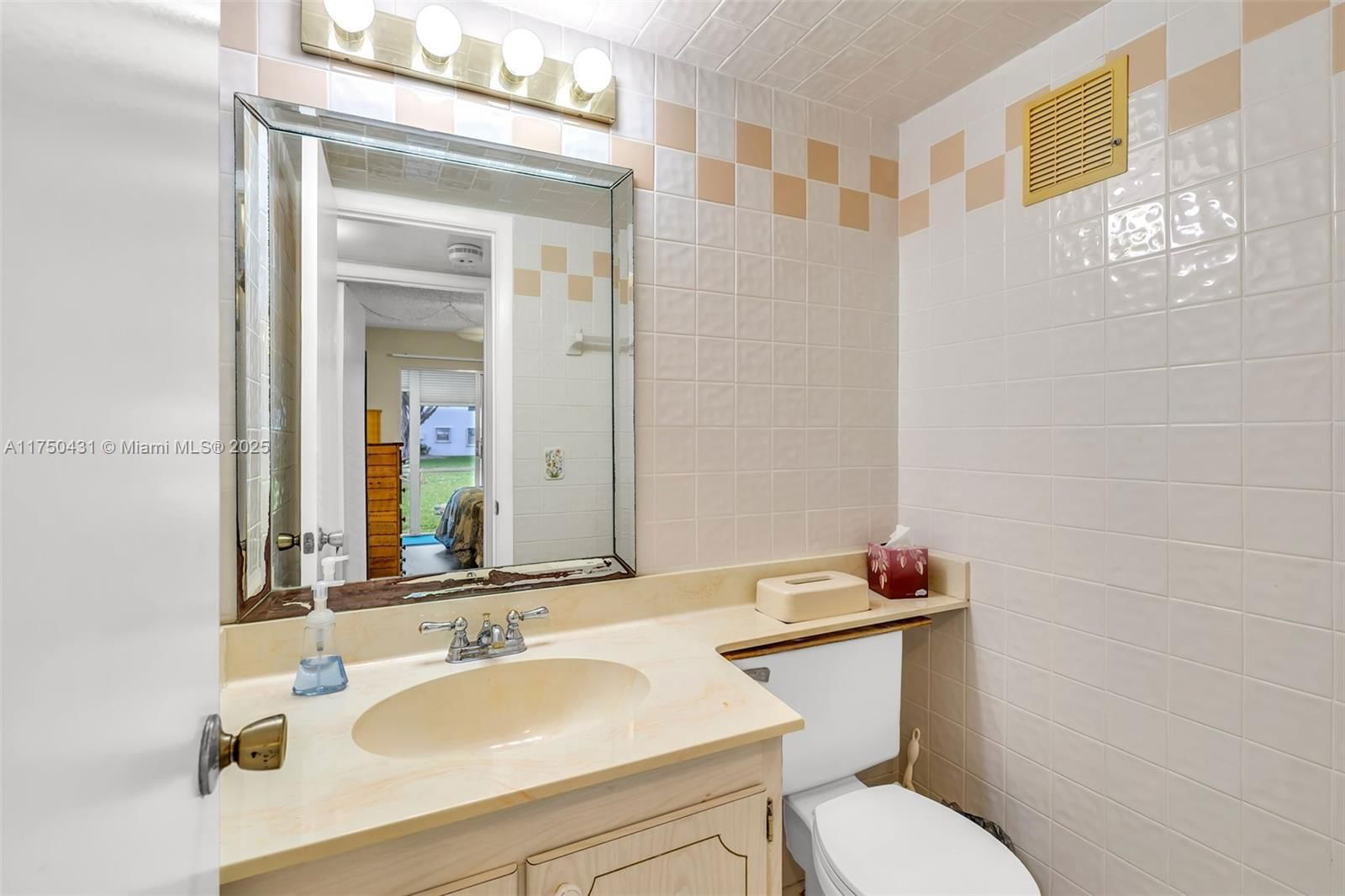Real estate property located at 73 Farnham D #73, Broward, Farnham D Condo, Deerfield Beach, FL