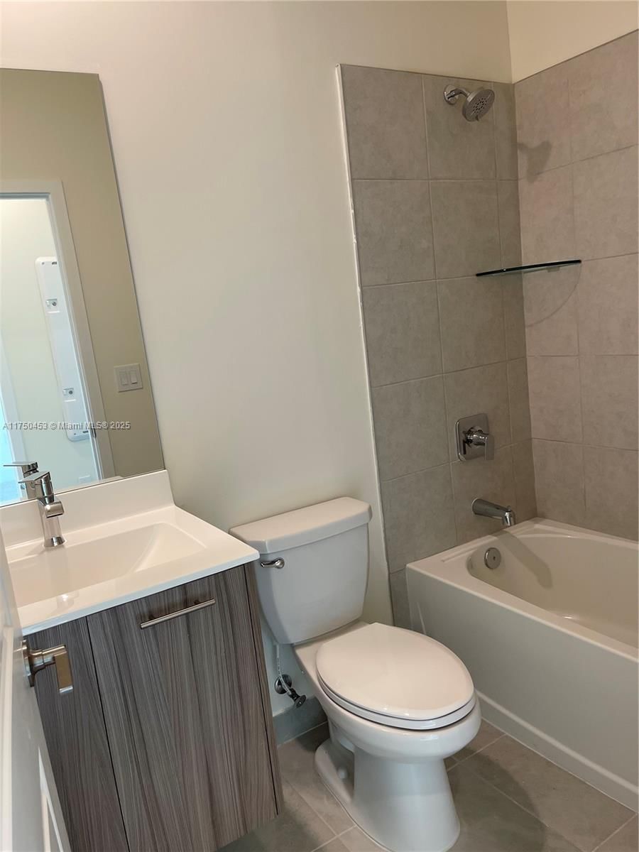 Real estate property located at 4528 83rd Path #4528, Miami-dade, Downtown Doral South Phas, Doral, FL