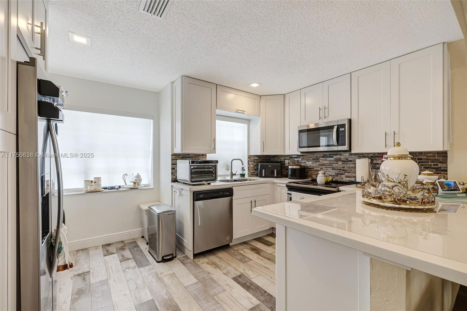 Real estate property located at 13781 147th Cir Ln #2-17, Miami-dade, Vilg Homes Country Walk C, Miami, FL