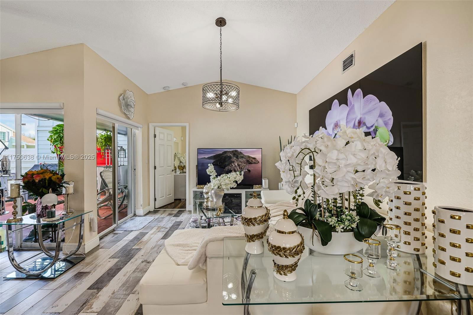 Real estate property located at 13781 147th Cir Ln #2-17, Miami-dade, Vilg Homes Country Walk C, Miami, FL