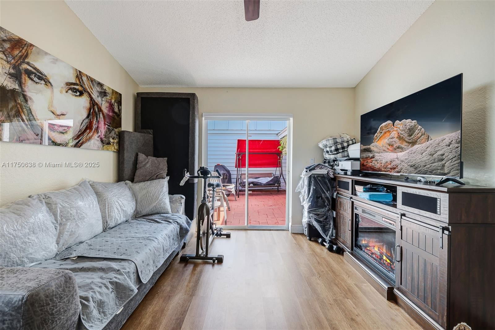 Real estate property located at 13781 147th Cir Ln #2-17, Miami-dade, Vilg Homes Country Walk C, Miami, FL