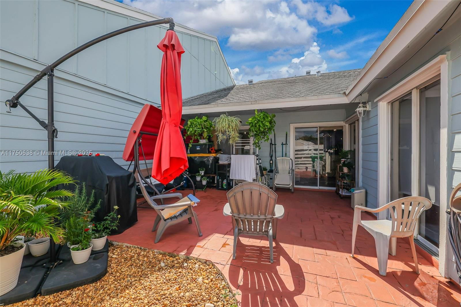 Real estate property located at 13781 147th Cir Ln #2-17, Miami-dade, Vilg Homes Country Walk C, Miami, FL