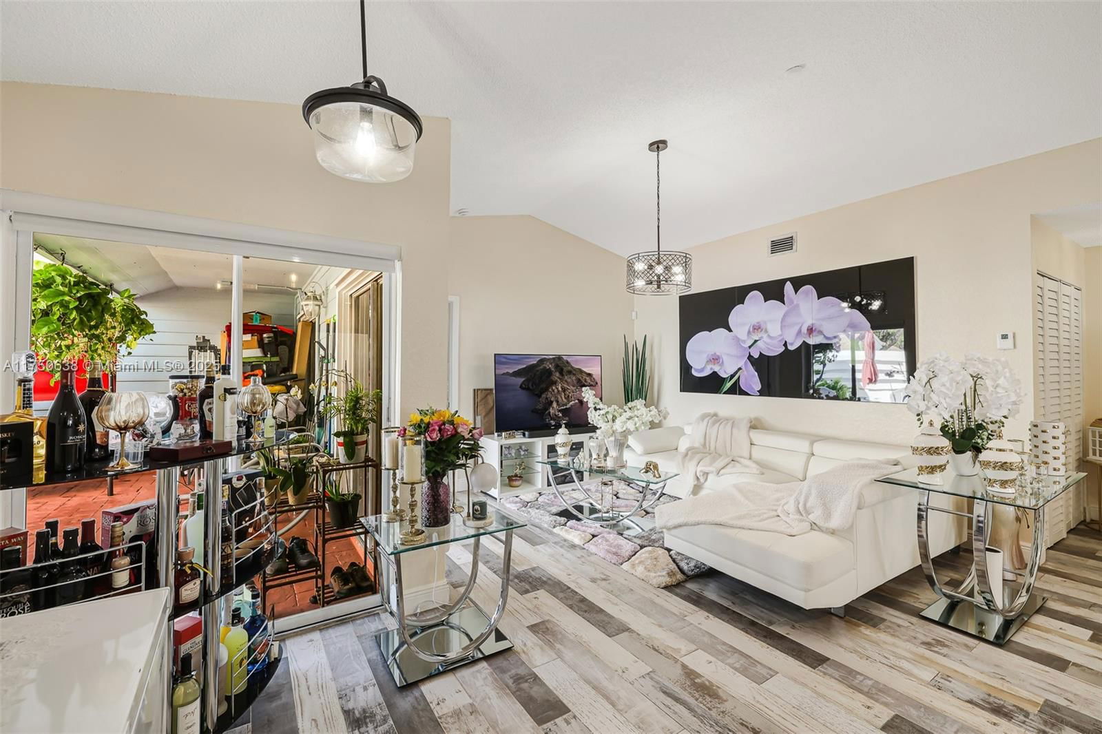 Real estate property located at 13781 147th Cir Ln #2-17, Miami-dade, Vilg Homes Country Walk C, Miami, FL
