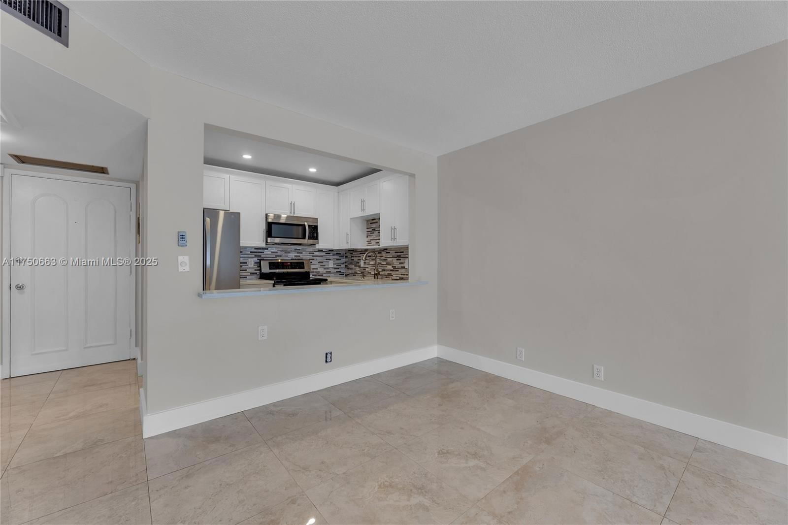 Real estate property located at 101 Mcnab Rd #210, Broward, Barcelona Gardens Condo B, Pompano Beach, FL