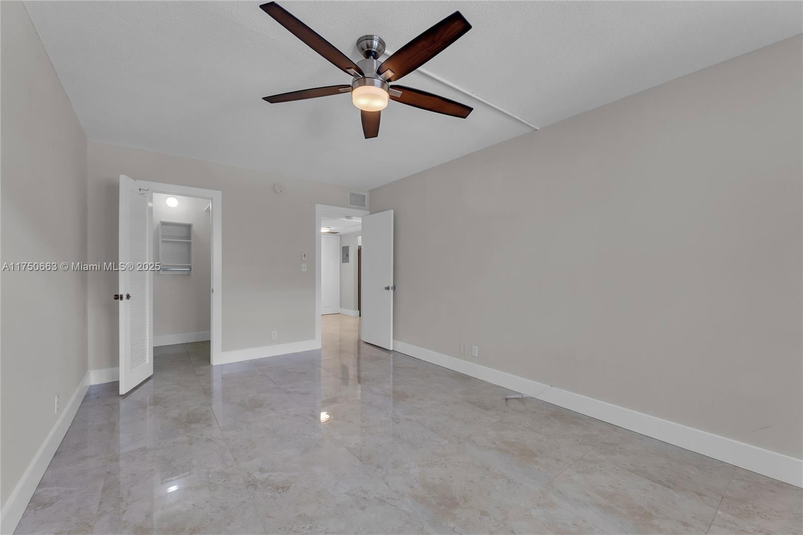 Real estate property located at 101 Mcnab Rd #210, Broward, Barcelona Gardens Condo B, Pompano Beach, FL