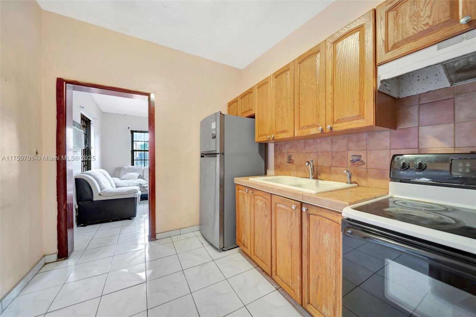 Real estate property located at 1110 140th St, Miami-dade, 1st Addn To Hyde Park Man, Miami, FL