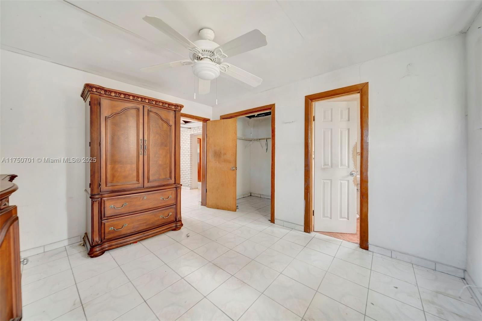 Real estate property located at 1110 140th St, Miami-dade, 1st Addn To Hyde Park Man, Miami, FL