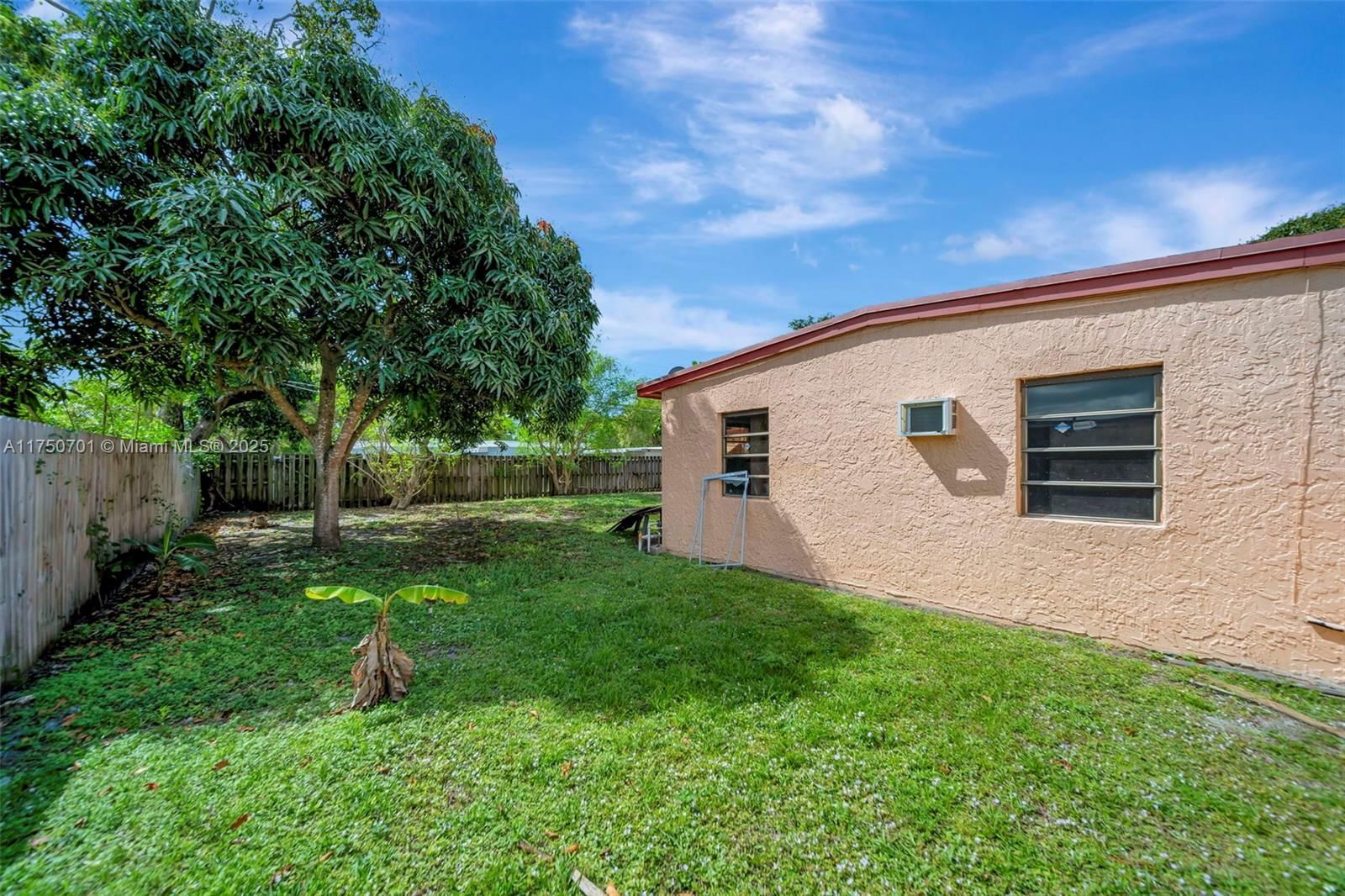 Real estate property located at 1110 140th St, Miami-dade, 1st Addn To Hyde Park Man, Miami, FL
