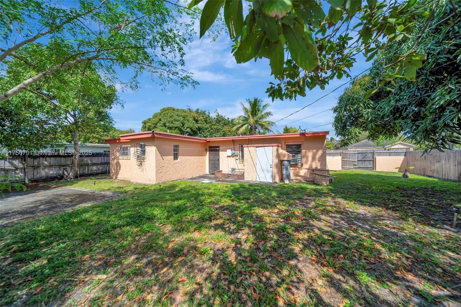 Real estate property located at 1110 140th St, Miami-dade, 1st Addn To Hyde Park Man, Miami, FL