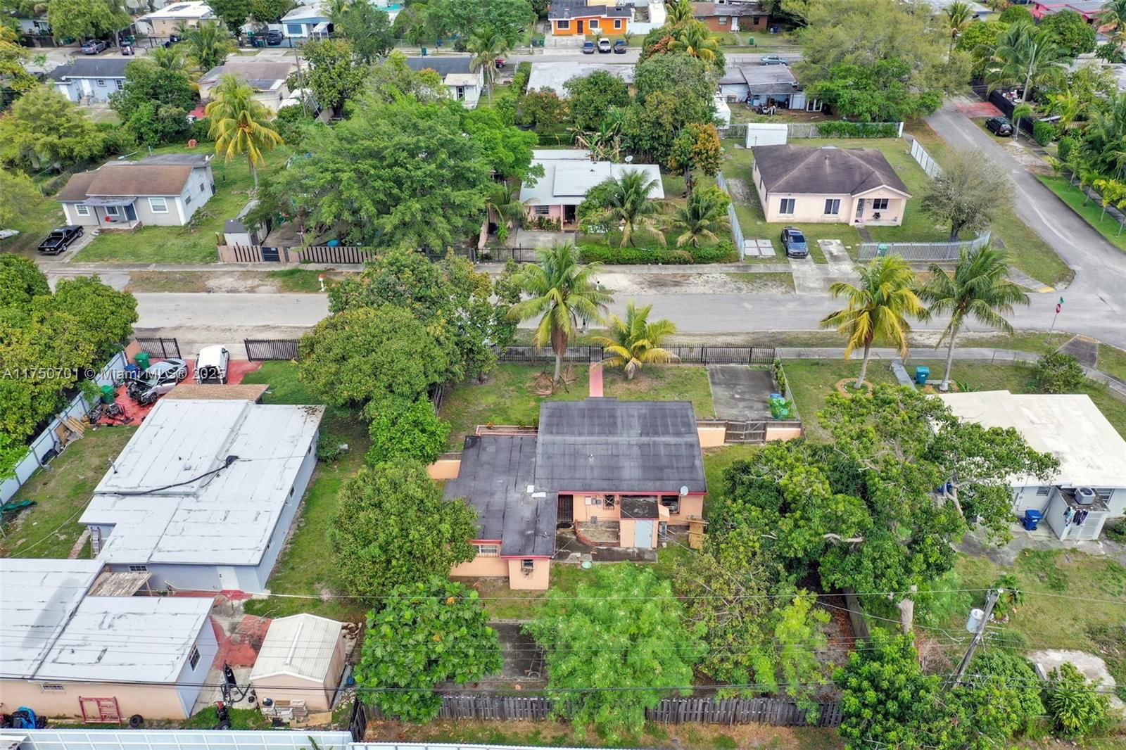 Real estate property located at 1110 140th St, Miami-dade, 1st Addn To Hyde Park Man, Miami, FL