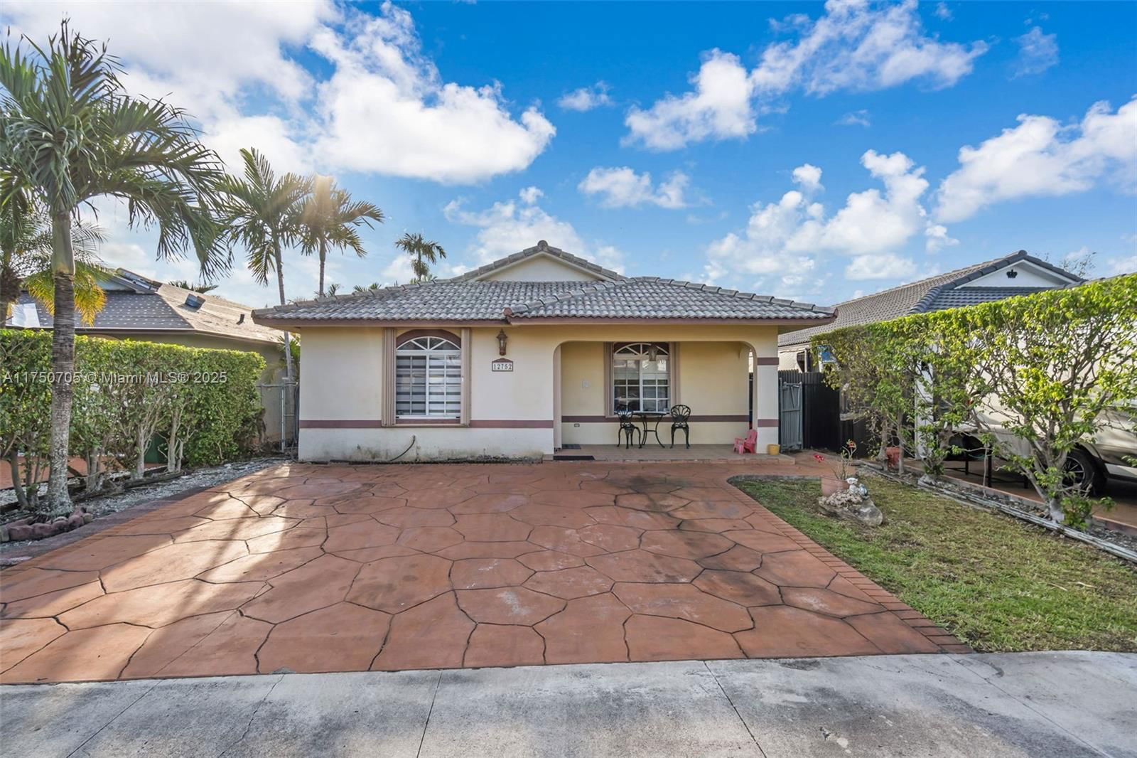 Real estate property located at 12752 98th Pl, Miami-dade, Golden Eagle Estates Sec, Hialeah Gardens, FL