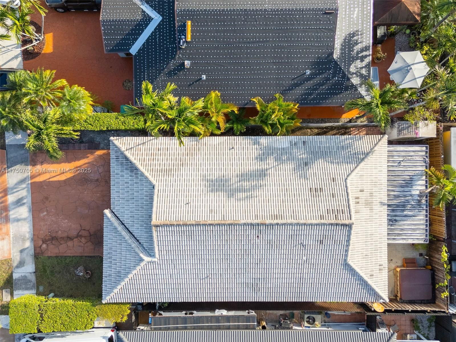 Real estate property located at 12752 98th Pl, Miami-dade, Golden Eagle Estates Sec, Hialeah Gardens, FL