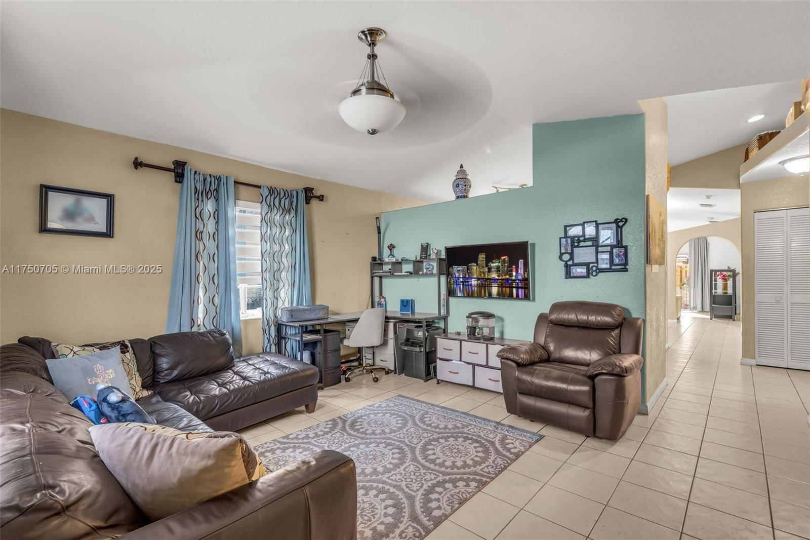 Real estate property located at 12752 98th Pl, Miami-dade, Golden Eagle Estates Sec, Hialeah Gardens, FL