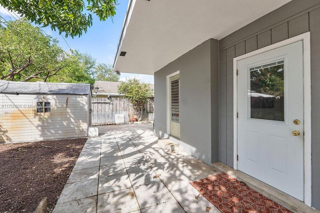 Real estate property located at 2381 34th Ave, Broward, Riverland Village Sec 1-r, Fort Lauderdale, FL
