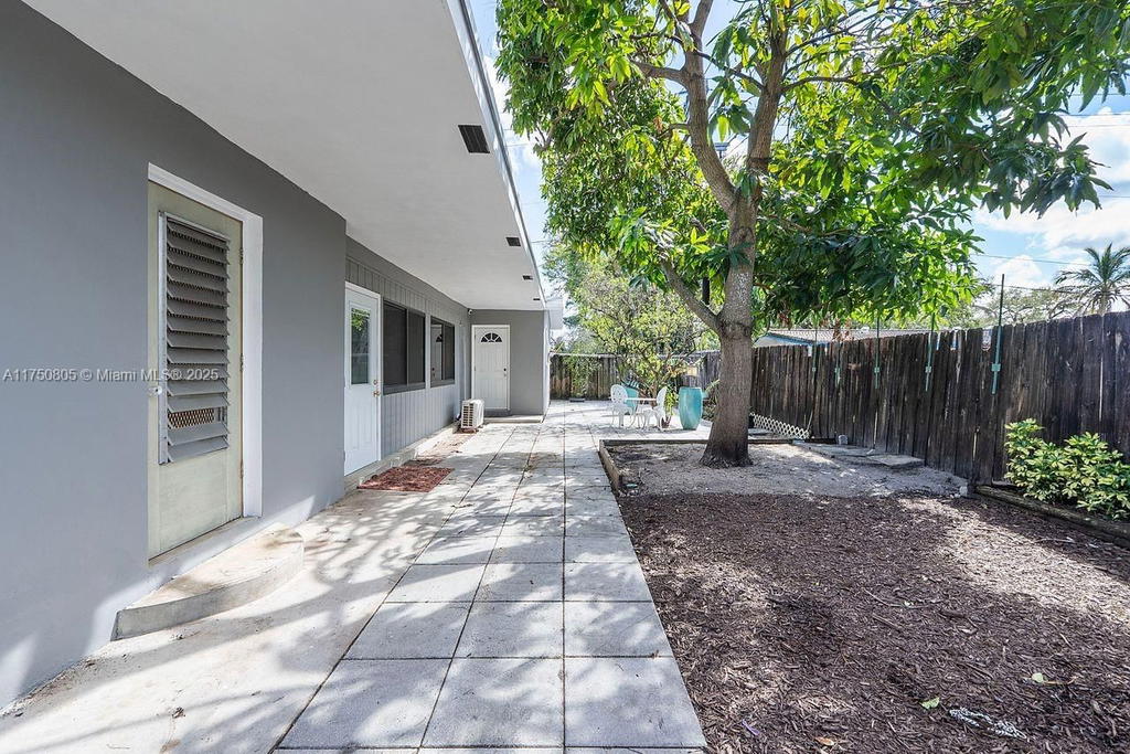 Real estate property located at 2381 34th Ave, Broward, Riverland Village Sec 1-r, Fort Lauderdale, FL