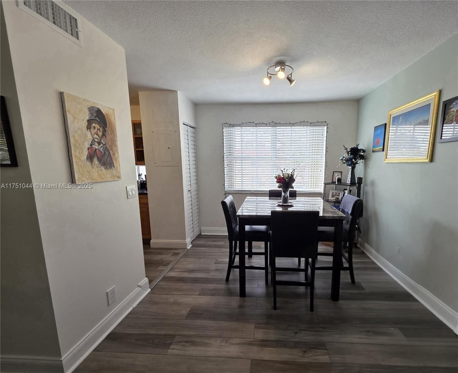 Real estate property located at 365 86th Ave #201, Broward, Windmill Lakes Iii Condo, Pembroke Pines, FL