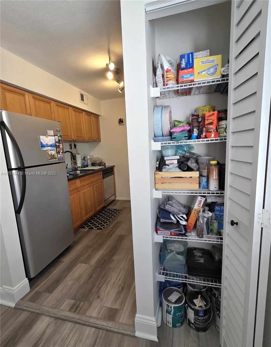 Real estate property located at 365 86th Ave #201, Broward, Windmill Lakes Iii Condo, Pembroke Pines, FL