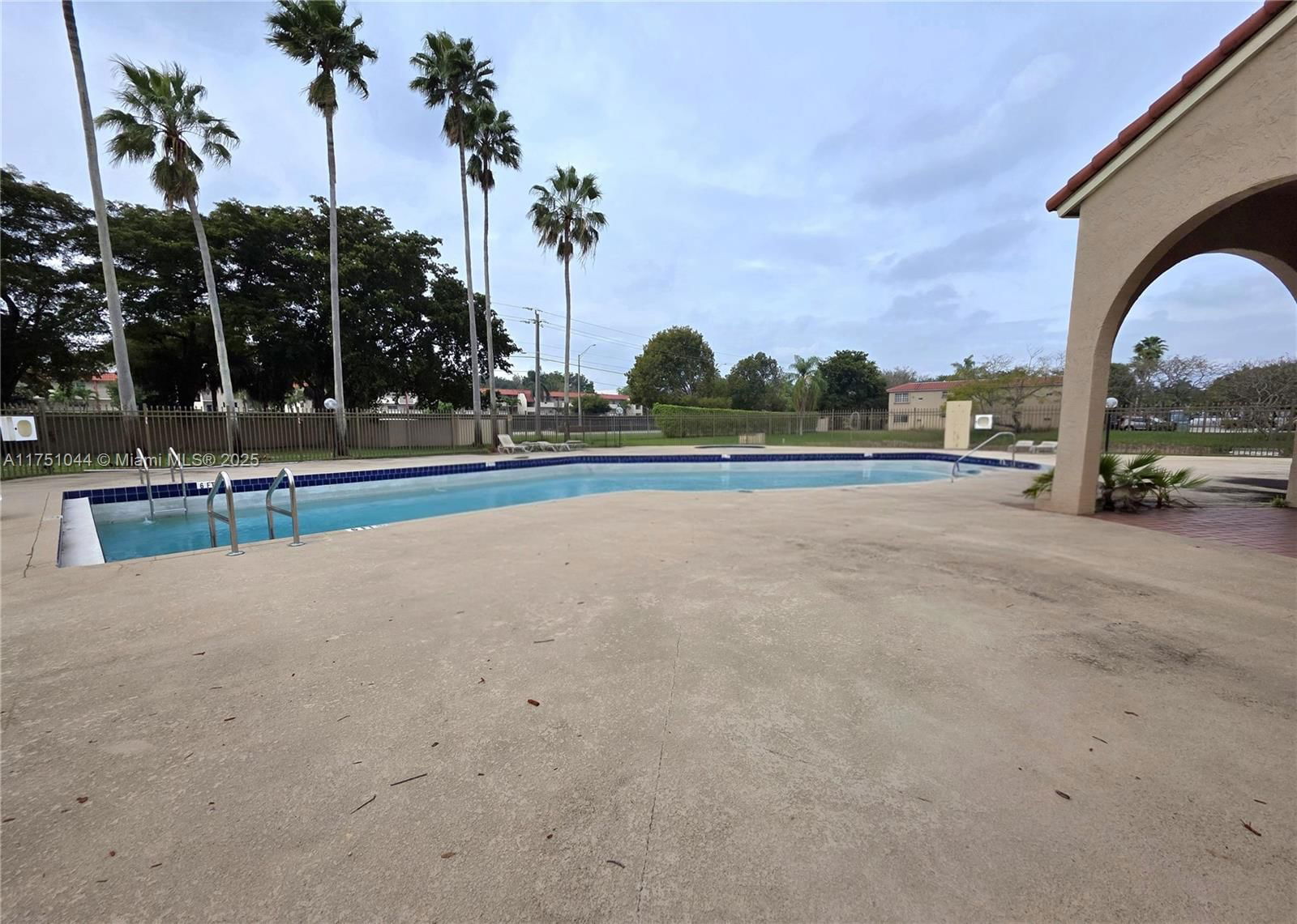 Real estate property located at 365 86th Ave #201, Broward, Windmill Lakes Iii Condo, Pembroke Pines, FL