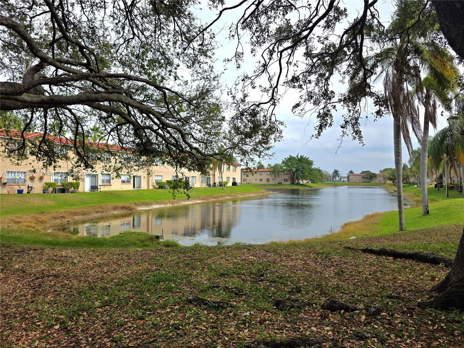 Real estate property located at 365 86th Ave #201, Broward, Windmill Lakes Iii Condo, Pembroke Pines, FL