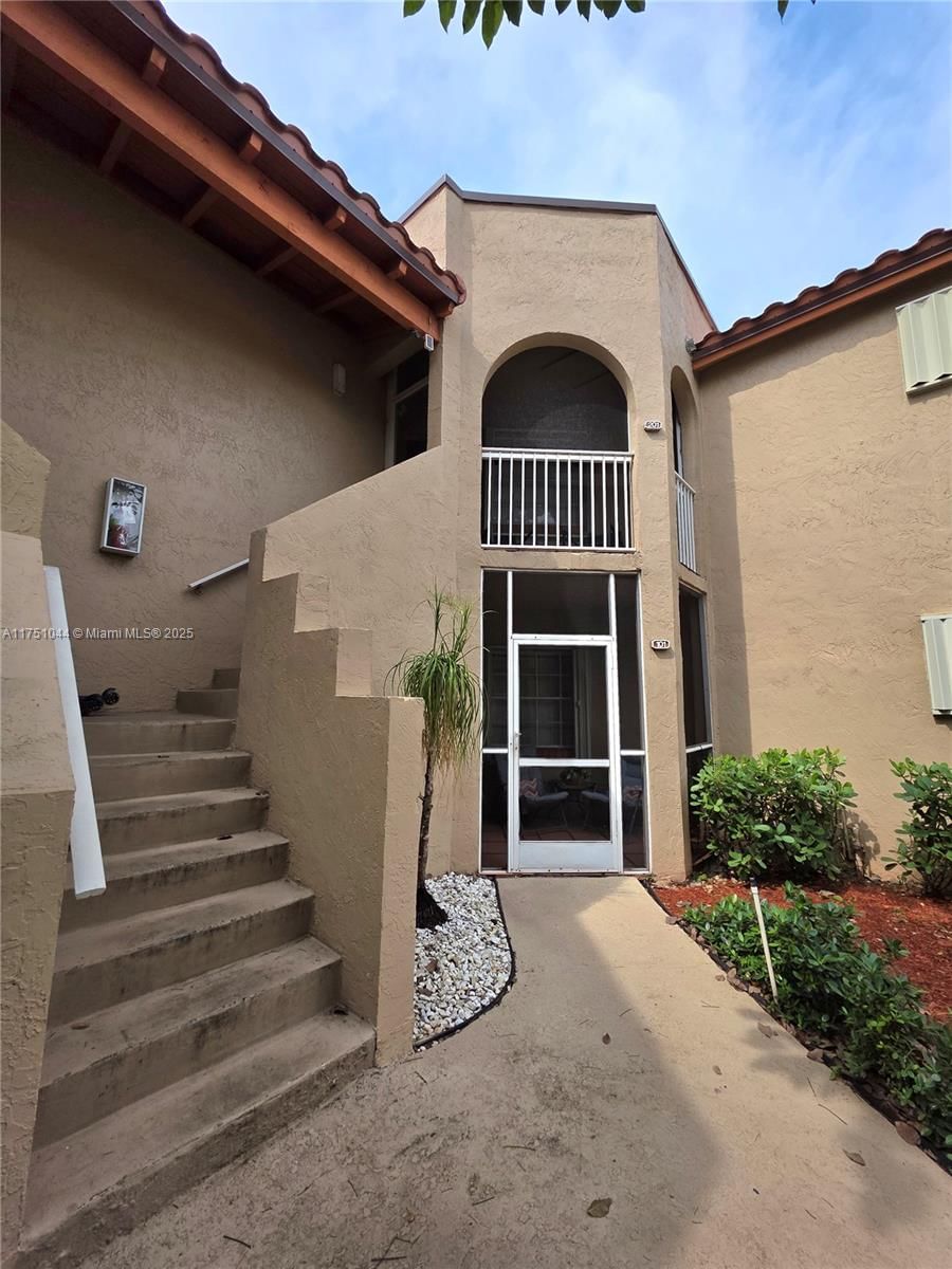 Real estate property located at 365 86th Ave #201, Broward, Windmill Lakes Iii Condo, Pembroke Pines, FL