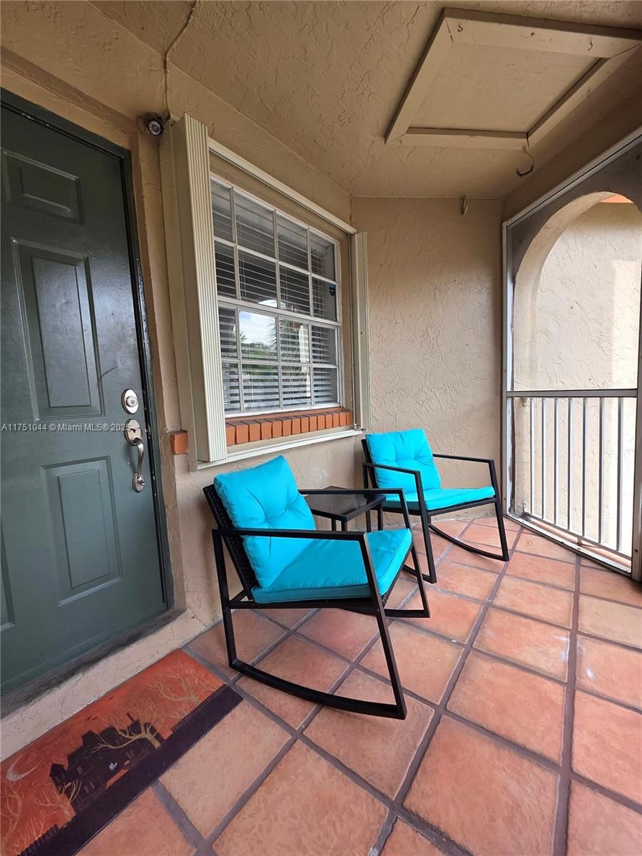 Real estate property located at 365 86th Ave #201, Broward, Windmill Lakes Iii Condo, Pembroke Pines, FL