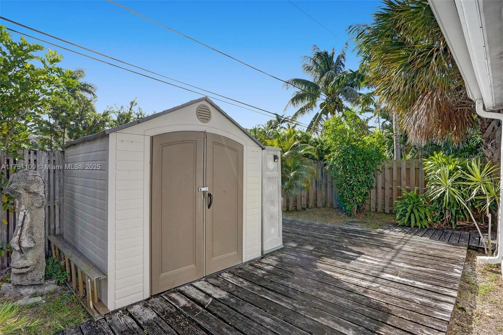 Real estate property located at 2441 Bayview Dr, Broward, Coral Ridge Galt Add, Fort Lauderdale, FL