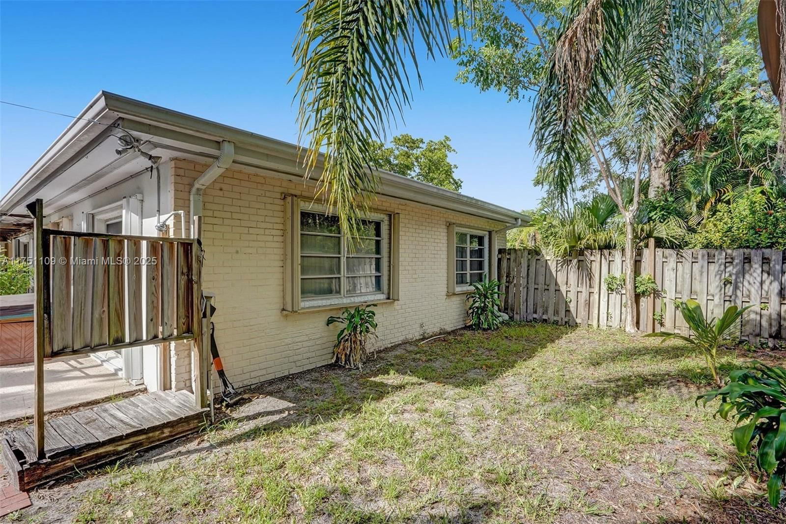 Real estate property located at 2441 Bayview Dr, Broward, Coral Ridge Galt Add, Fort Lauderdale, FL