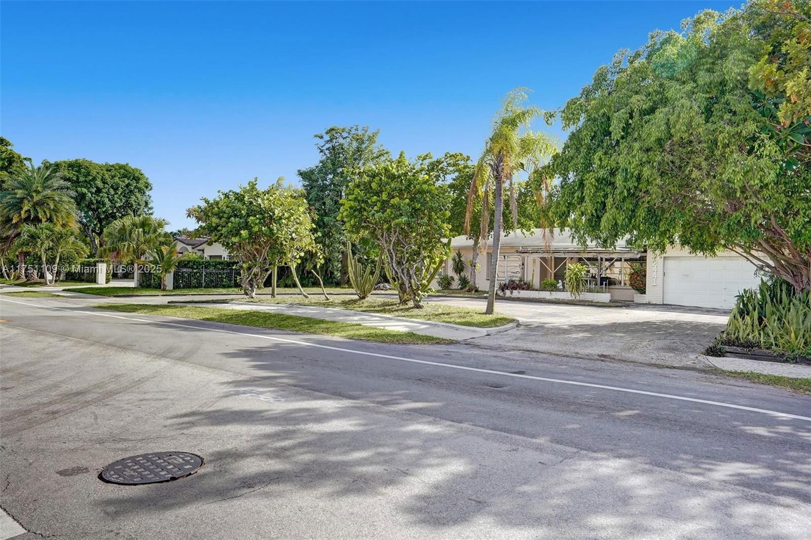 Real estate property located at 2441 Bayview Dr, Broward, Coral Ridge Galt Add, Fort Lauderdale, FL