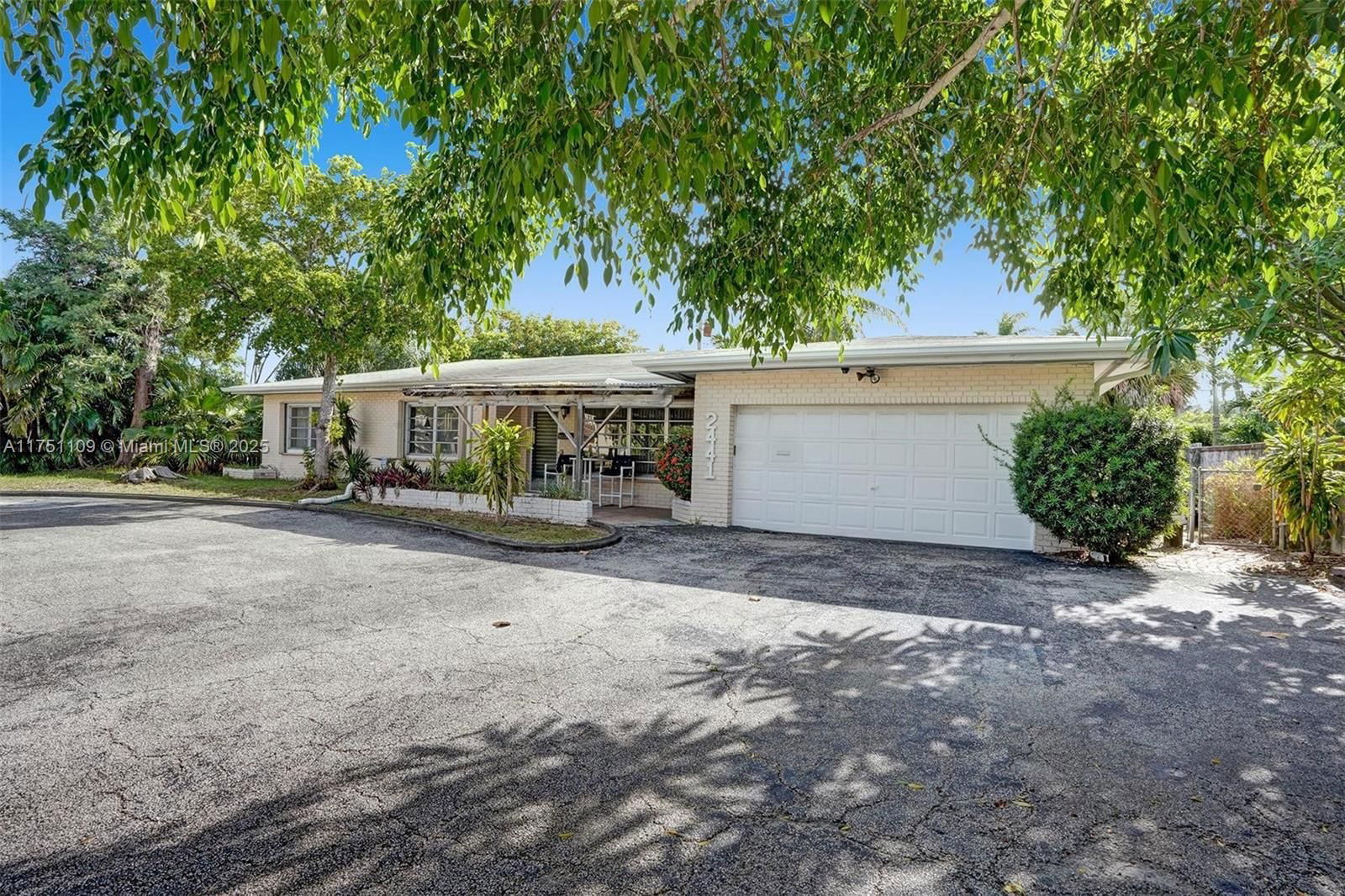 Real estate property located at 2441 Bayview Dr, Broward, Coral Ridge Galt Add, Fort Lauderdale, FL